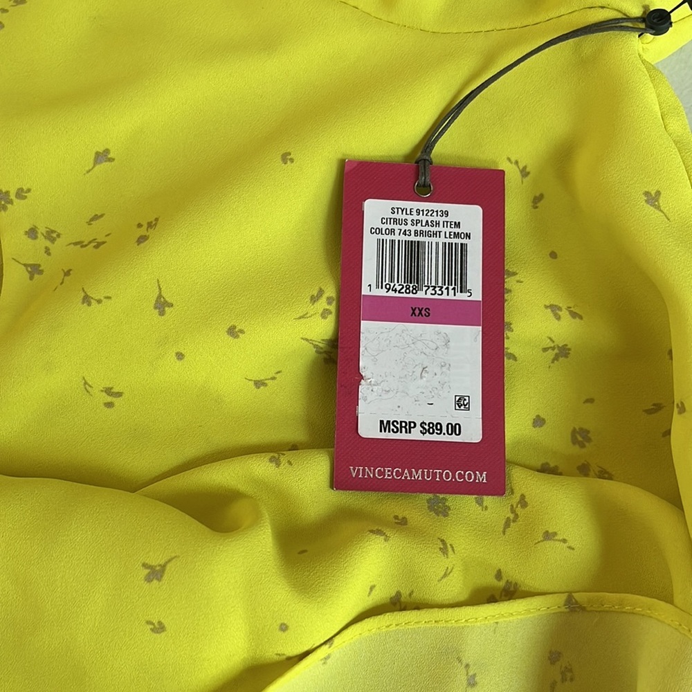 Vince Camuto size XXS yellow print v-neck silky blouse 3/4 bell sleeve - Picture 13 of 15